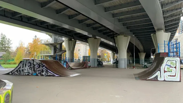 Обложка маршрута «Скейт-парк на Пионерской»